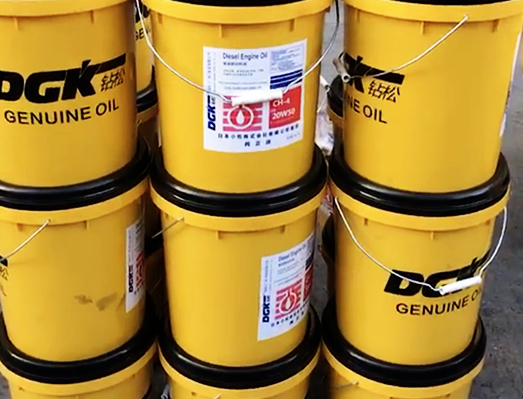 钻松液压油桶贴